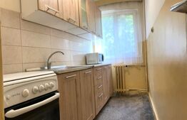 Apartament cu 3 camere, etajul 1, zona Nufărul
