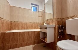 Apartament cu 3 camere, decomandat, etaj 3/4, dublă orientare, Rogerius