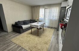 Apartament cu 3 camere, zona Rogerius