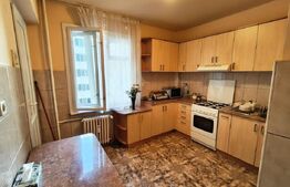 Apartament cu 4 camere-420e zona Decebal 