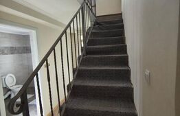 De vanzare casa mobilata complet, racordata la toate utilitatile in Santandrei