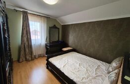 De vanzare casa mobilata complet, racordata la toate utilitatile in Santandrei