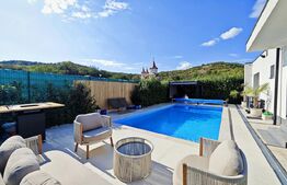 Casă mediteraneană cu piscină încălzită | Podgoria | 145 mp utili | Teren 550 mp