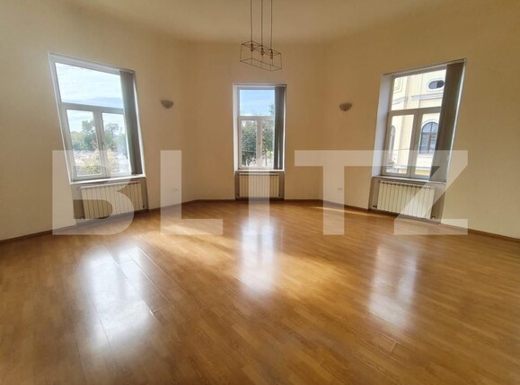 Apartament de vânzare 3 camere Ultracentral - 180382AV | BLITZ Oradea | Poza1