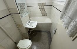 Apartament cu 2 camere, zona Rogerius