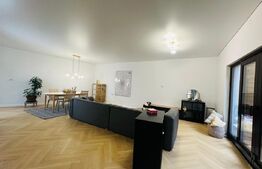 Casǎ finisata modern,  la cheie, vis-a-vis de Spitalul Județean