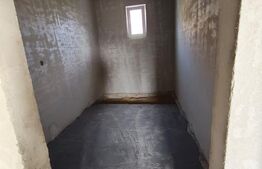 De vanzare casa semifinisata 