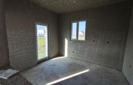 De vanzare casa semifinisata 