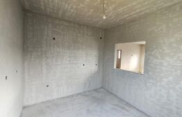 De vanzare casa semifinisata 