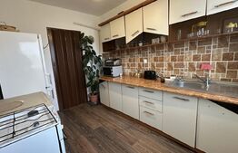 Apartament cu 3 camere decomandate