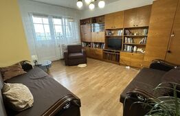 Apartament cu 3 camere decomandate