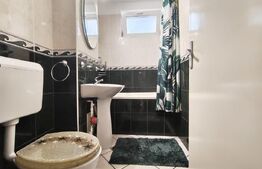 Apartament 3 camere, parcare privata, zona Rogerius