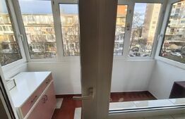 Apartament 3 camere, parcare privata, zona Rogerius