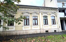 Apartament ultracentral, cu 3 camere, Curte Comuna