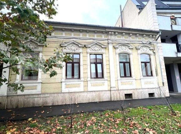 Apartament de vânzare 3 camere Ultracentral - 183208AV | BLITZ Oradea | Poza1