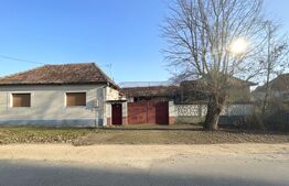 Casă Superbă de Vanzare, Hotar, 5000mp