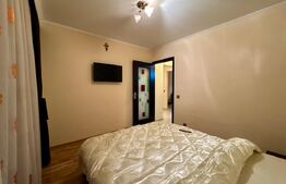 Apartament de vanzare, 3 camere - zona Decebal