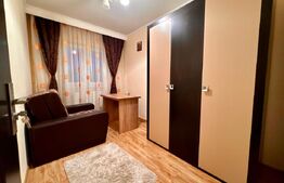 Apartament de vanzare, 3 camere - zona Decebal