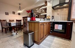 Apartament 4 camere, renovat și mobilat complet,  etaj 1, zona Centru Civic