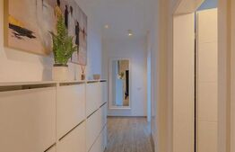 Apartament 3 camere, ultracentral, etaj 3, bloc cu lift – Oradea