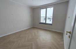 Casa finisata la cheie racordata la toate utilitatile in Santandrei