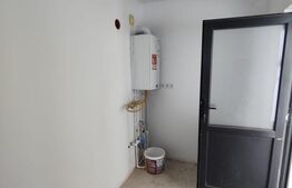 Casa finisata la cheie racordata la toate utilitatile in Santandrei