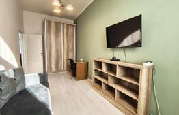 Apartament 2 camere, bucatarie separata, etaj 2, zona ultracentrala