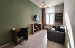 Apartament 2 camere, bucatarie separata, etaj 2, zona ultracentrala