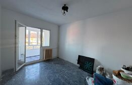 Apartament 3 camere, decomandat - zona Velenta