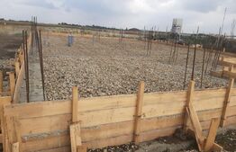 Teren de vanzare in Santandrei cu fundatie turnata si autorizatie valabila  