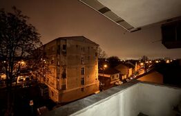 Apaartament renovat, 2 camere, decomandat, cu balcon deschis 