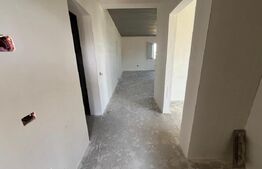 Casa individuala Santandrei cu placa de beton si gard imprejmuire la cheie