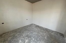 Casa individuala Santandrei cu placa de beton si gard imprejmuire la cheie