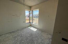 Casa individuala Santandrei cu placa de beton si gard imprejmuire la cheie