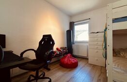 Apartament cu 3 camere, 81 mp + terasa 13 mp, centrala gaz