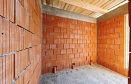 Casă modernă | 650 mp teren | Dublu front | Paleu | Lângă Oradea