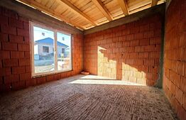 Casă modernă | 650 mp teren | Dublu front | Paleu | Lângă Oradea