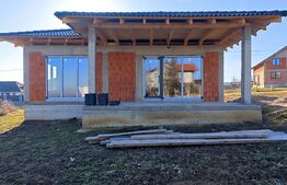 Casă modernă | 650 mp teren | Dublu front | Paleu | Lângă Oradea