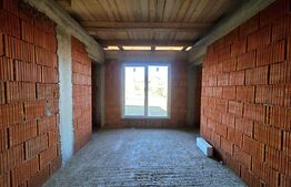 Casă modernă | 650 mp teren | Dublu front | Paleu | Lângă Oradea