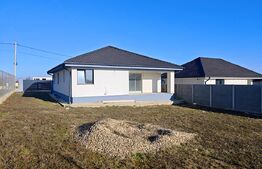 Casă modernă | 109 mp utili | Teren 600 mp | Terasă acoperită | Paleu