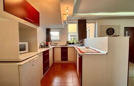 Apartament la casa , 50 mp , 2 camere , curte comună