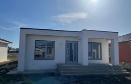 De vanzare casa in Santandrei cu gard de imprejmuire din placi de beton