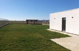 Casa individuala Osorhei cu filigorie si gard imprejmuire 