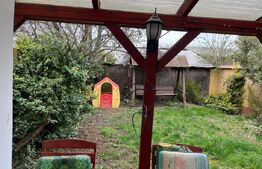 Casa Oradea in zona linistita, aproape de 2 centre comerciale, scoala, farmacie