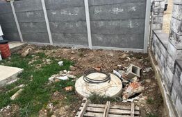 Casa individuala Oradea, zona linistita, cu gard imprejmuire din placi de beton 