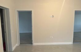 Casa individuala Oradea, zona linistita, cu gard imprejmuire din placi de beton 