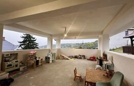 Casă Oncea, teren 1988 mp, 4 dormitoare, mobilată și utilată, 3 garaje