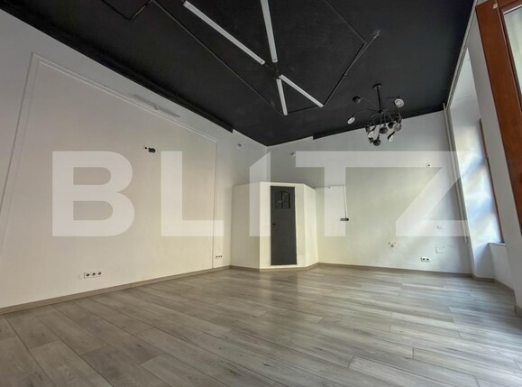 Spațiu comercial de închiriat Central - 192357SIC | BLITZ Oradea | Poza1