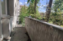 Apartament cu 3 camere de vânzare, central - Oradea