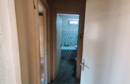 Apartament cu 3 camere de vânzare, central - Oradea